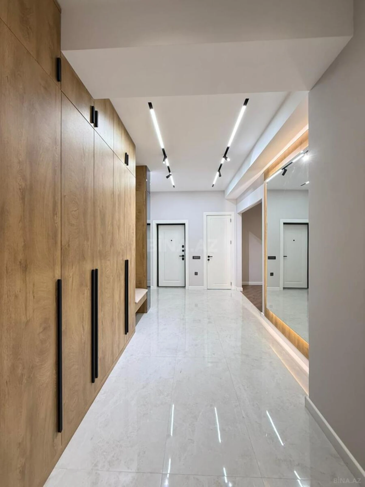 Satılır 3 otaqlı mənzil 120 m²