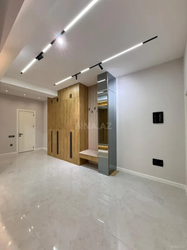 Satılır 3 otaqlı mənzil 120 m²