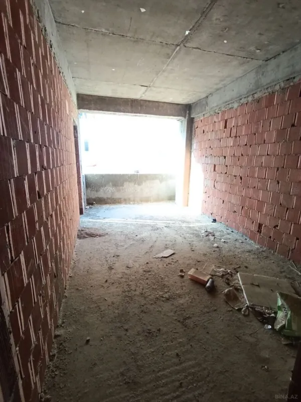 Satılır 1 otaqlı mənzil 56.8 m²