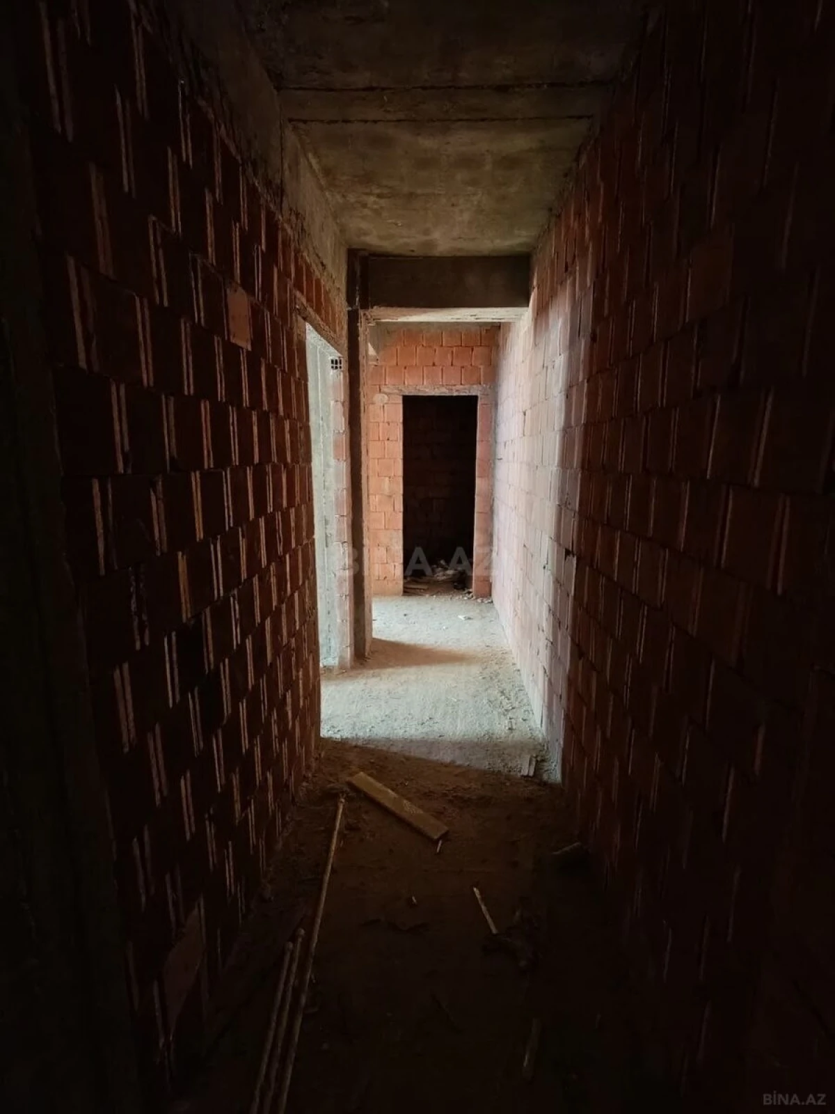 Satılır 1 otaqlı mənzil 56.8 m²