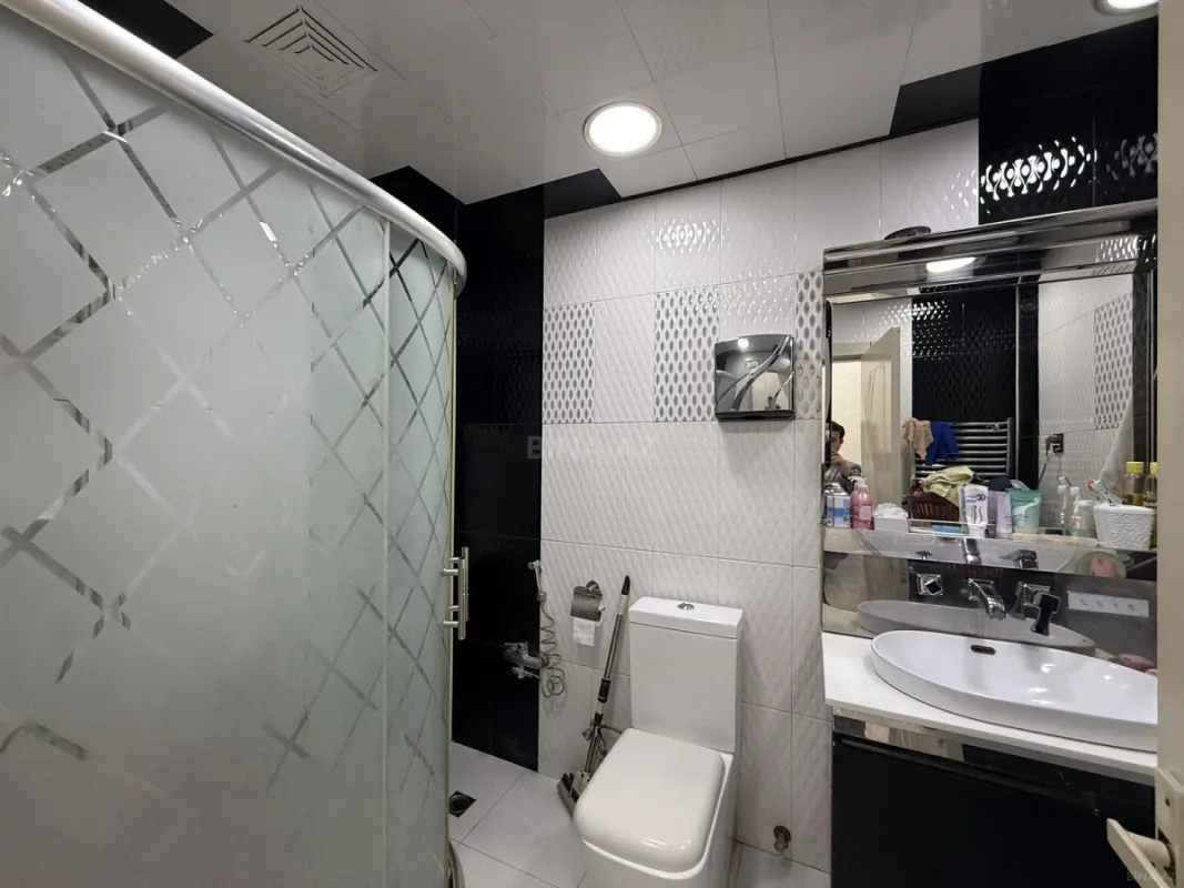 Satılır 3 otaqlı mənzil 96 m²