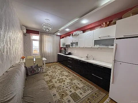 Satılır 3 otaqlı mənzil 96 m²