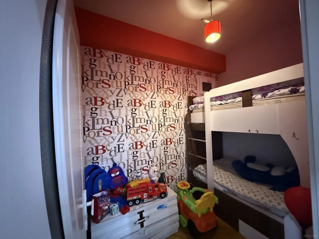 Satılır 3 otaqlı mənzil 96 m²