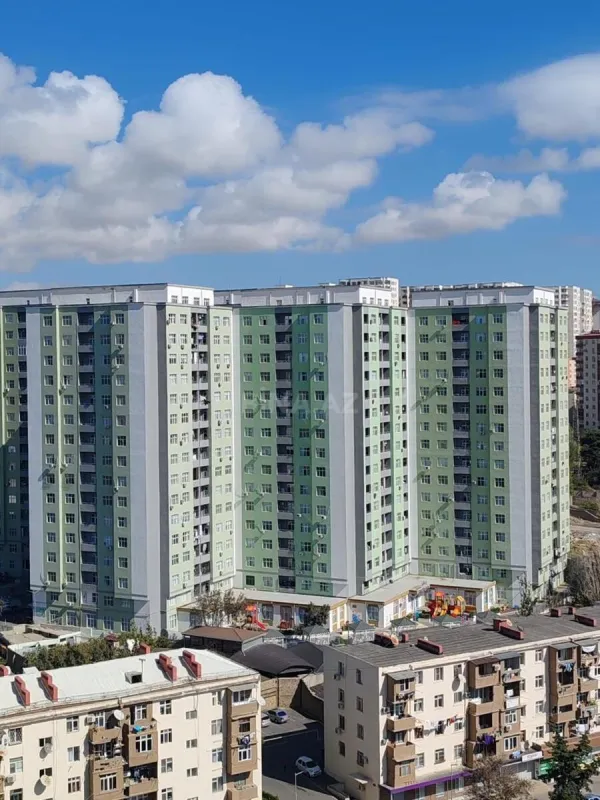 Kirayə verilir 2 otaqlı mənzil 76 m²