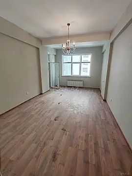 Kirayə verilir 2 otaqlı mənzil 76 m²