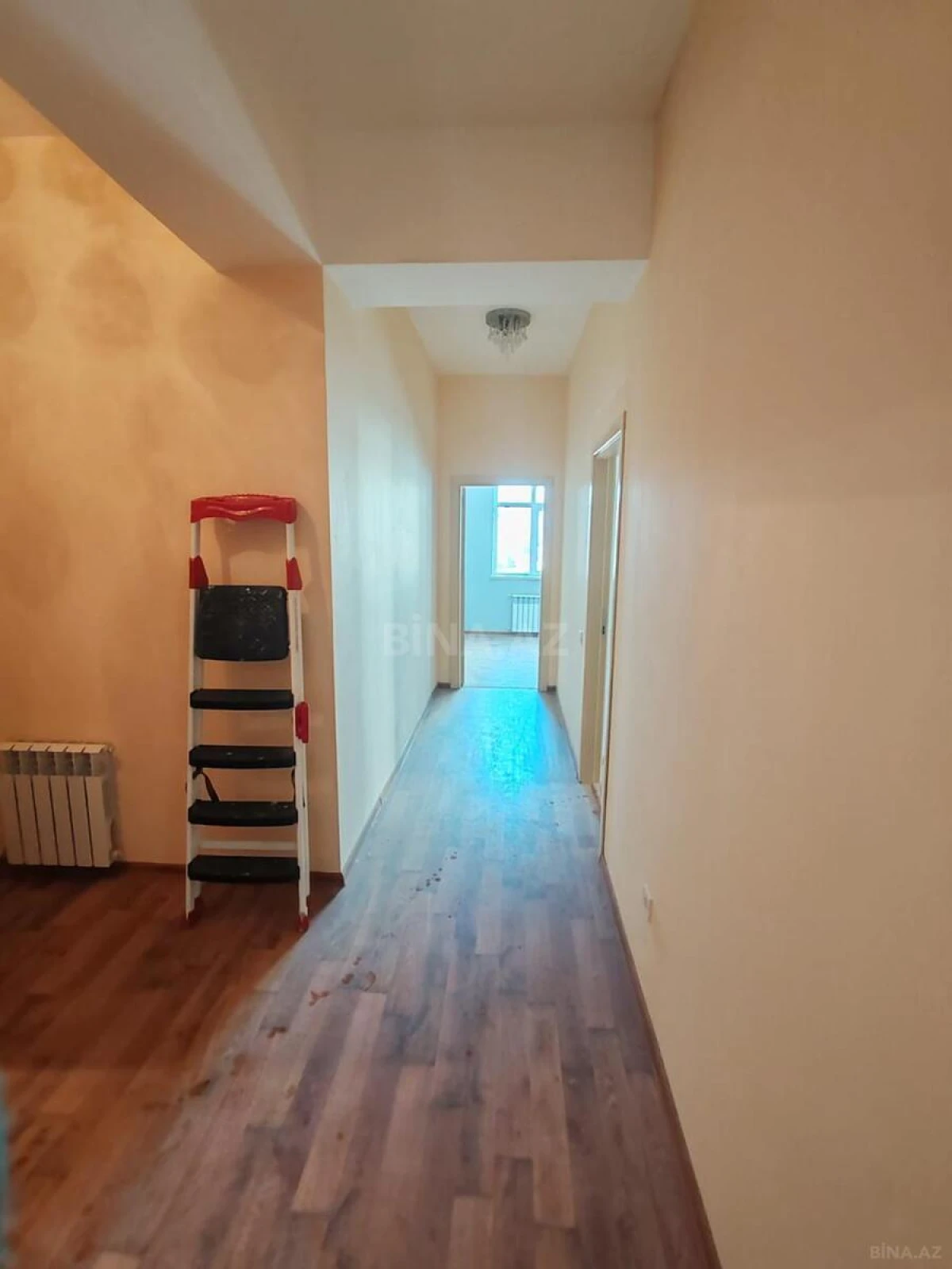 Kirayə verilir 2 otaqlı mənzil 76 m²