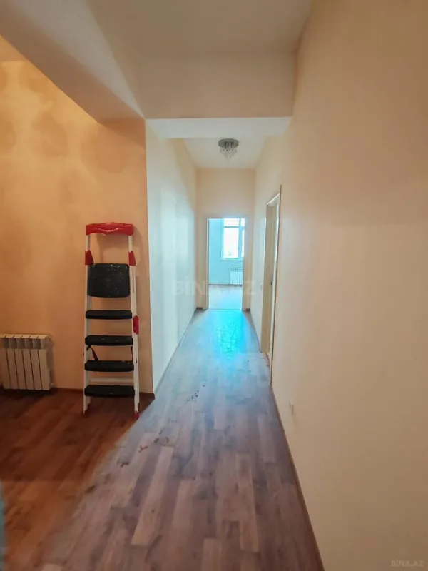 Kirayə verilir 2 otaqlı mənzil 76 m²
