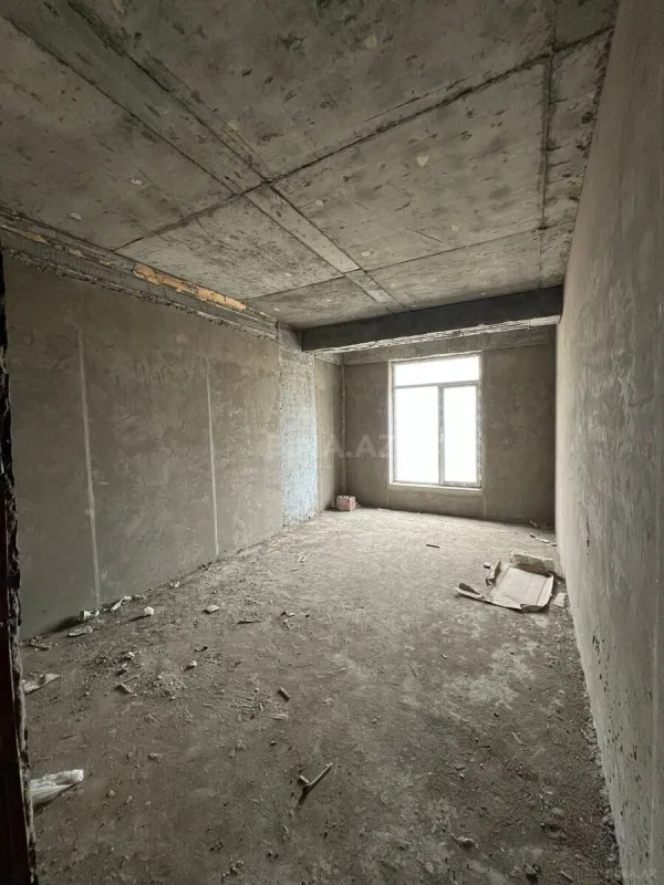 Satılır 3 otaqlı mənzil 129 m²