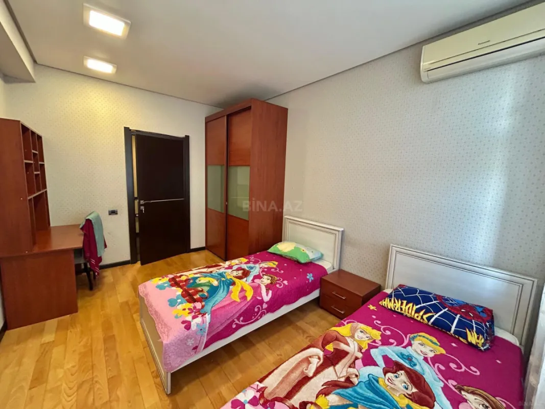 Kirayə verilir 4 otaqlı mənzil 190 m²