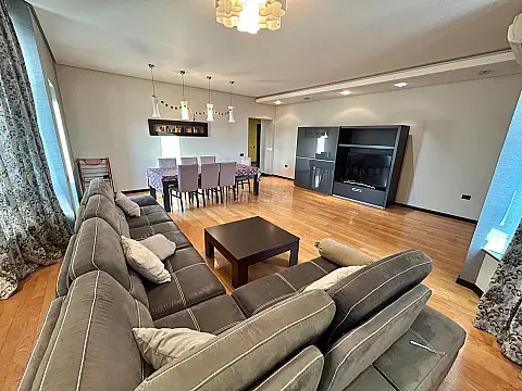 Kirayə verilir 4 otaqlı mənzil 190 m² — Bakı, Nərimanov 4 otaq 190.00 m²