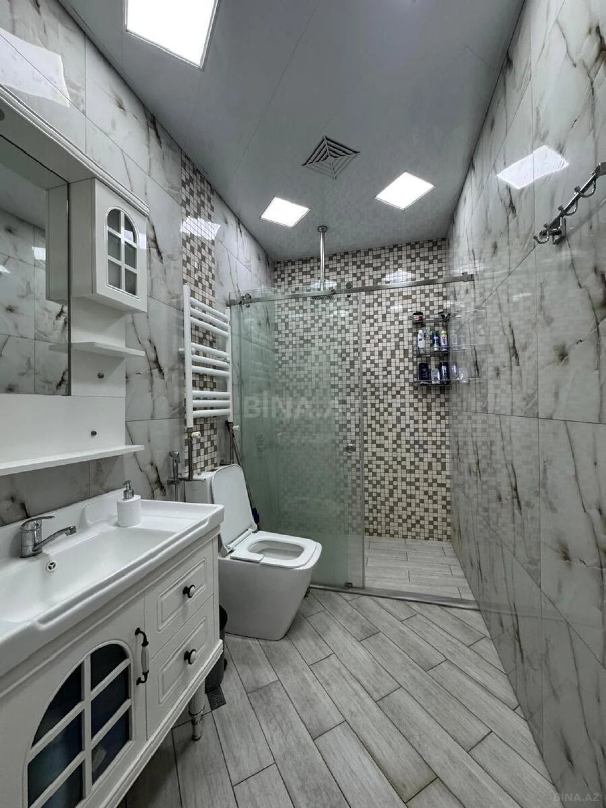 Satılır 2 otaqlı mənzil 88 m²