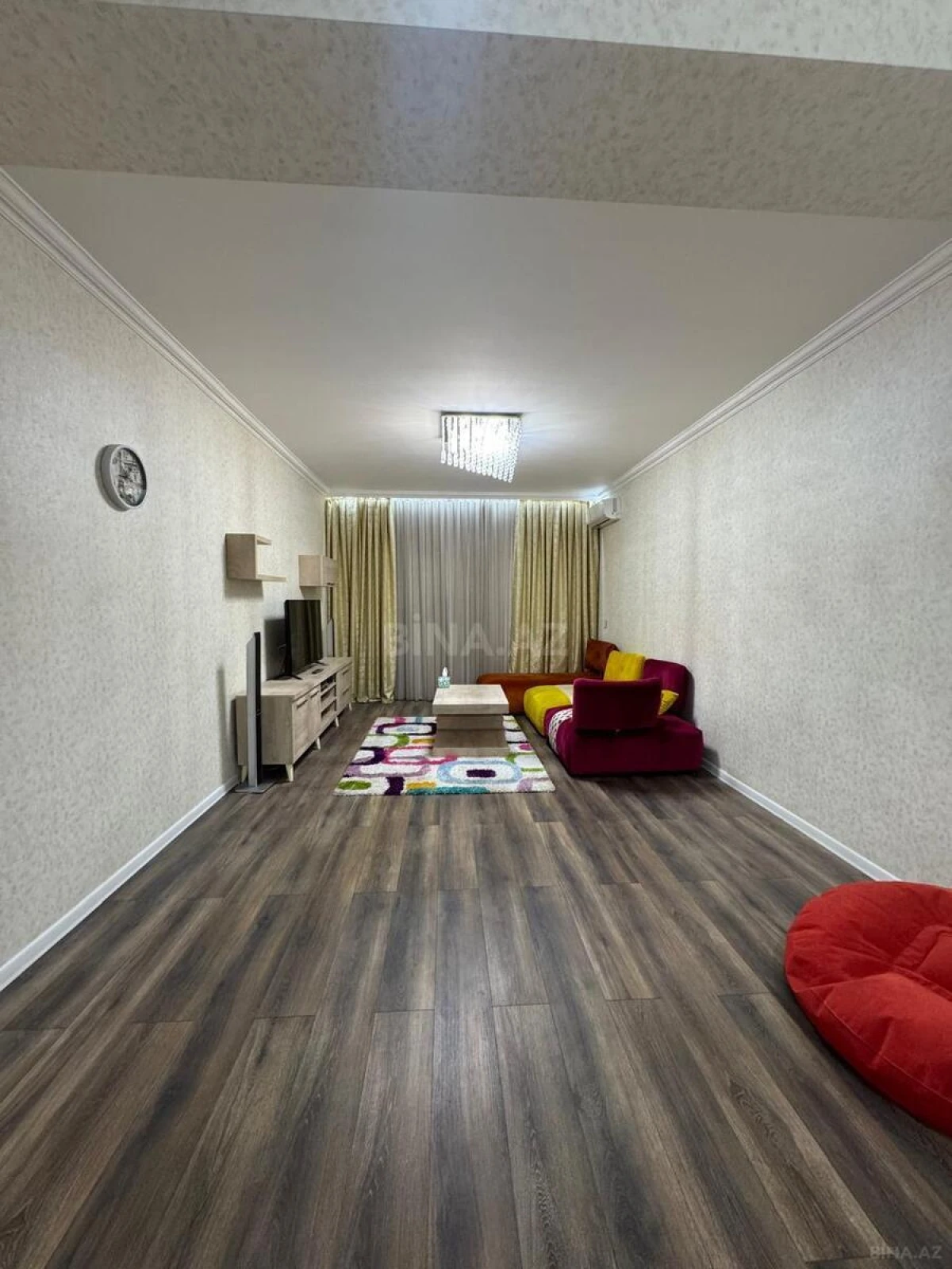 Satılır 2 otaqlı mənzil 88 m²
