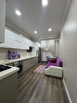 Satılır 2 otaqlı mənzil 88 m²