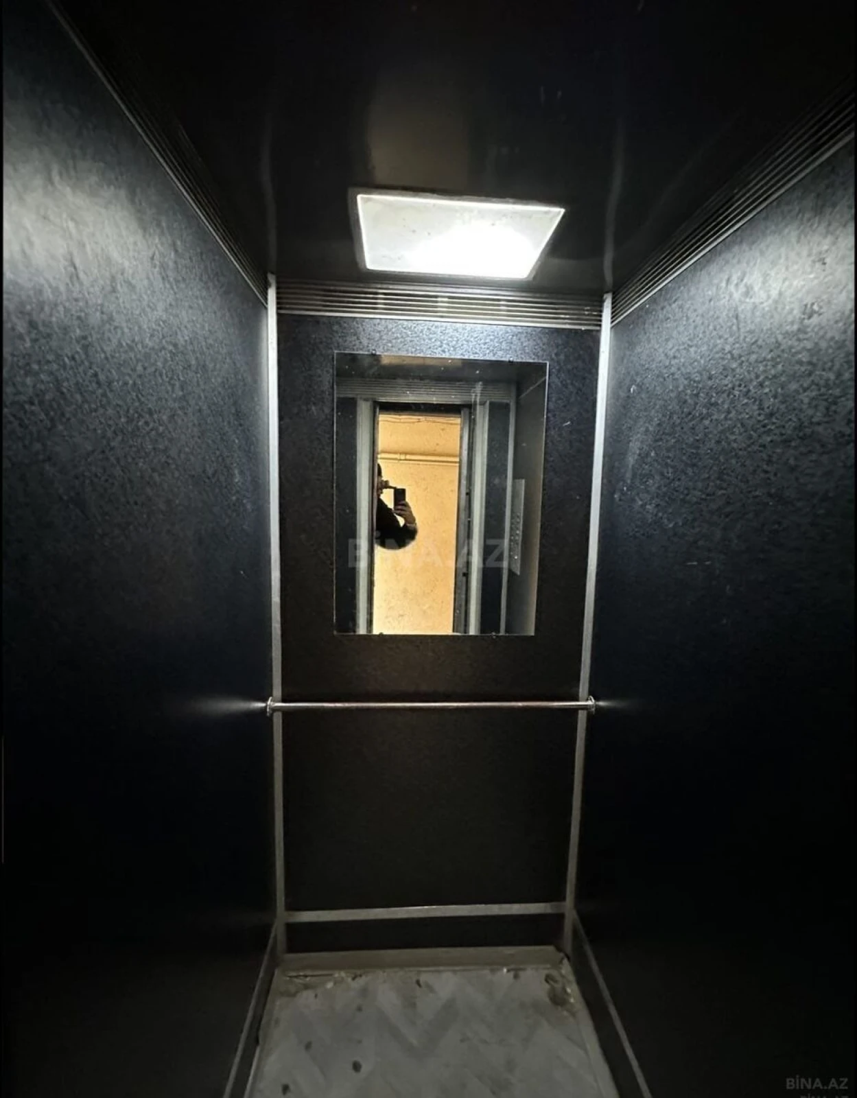 Satılır 3 otaqlı mənzil 77 m²