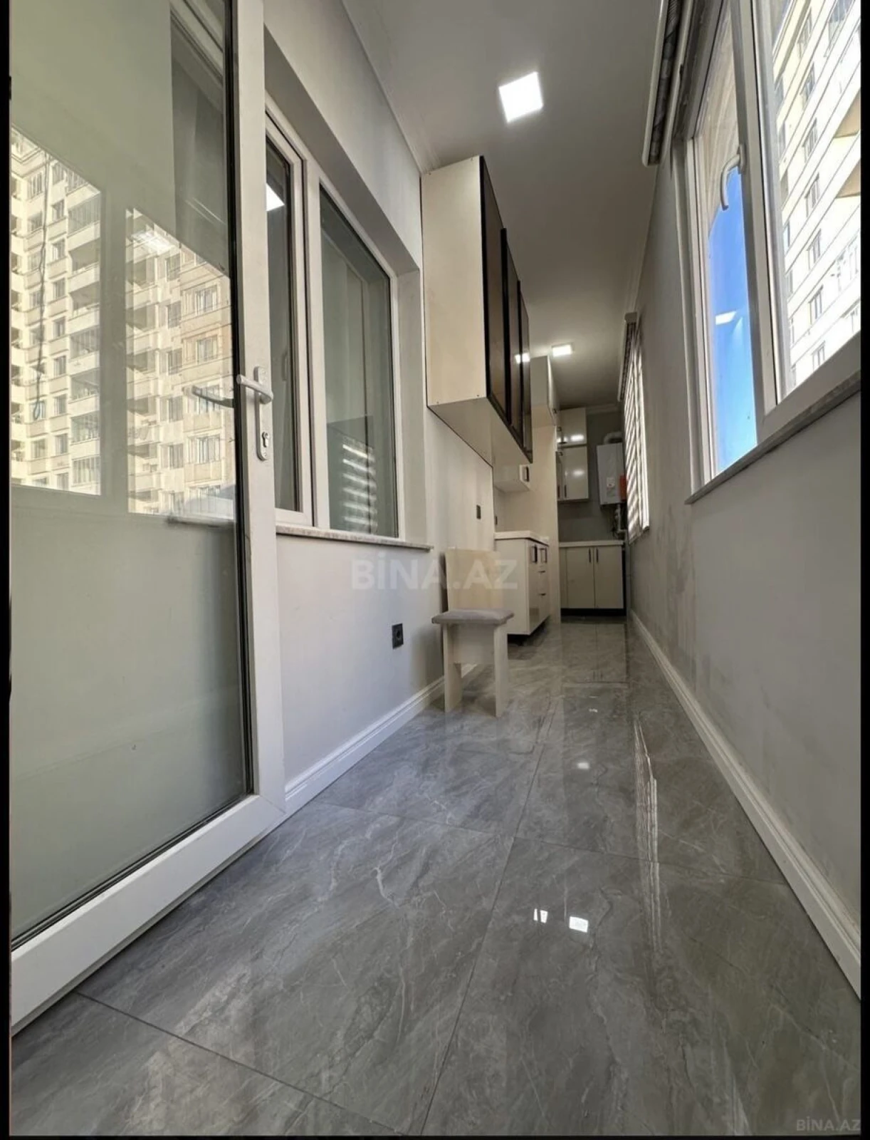 Satılır 3 otaqlı mənzil 77 m²