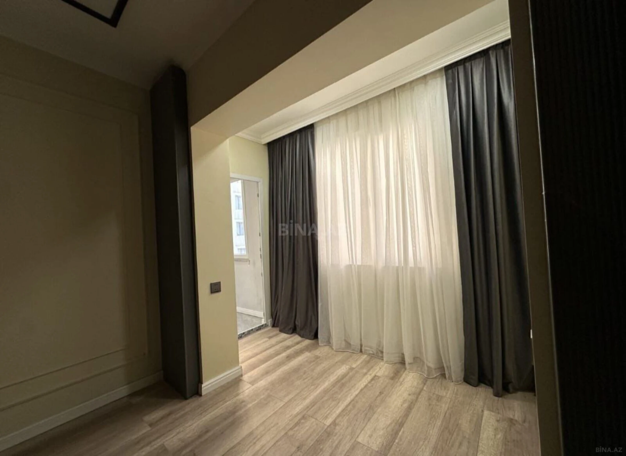 Satılır 3 otaqlı mənzil 77 m²