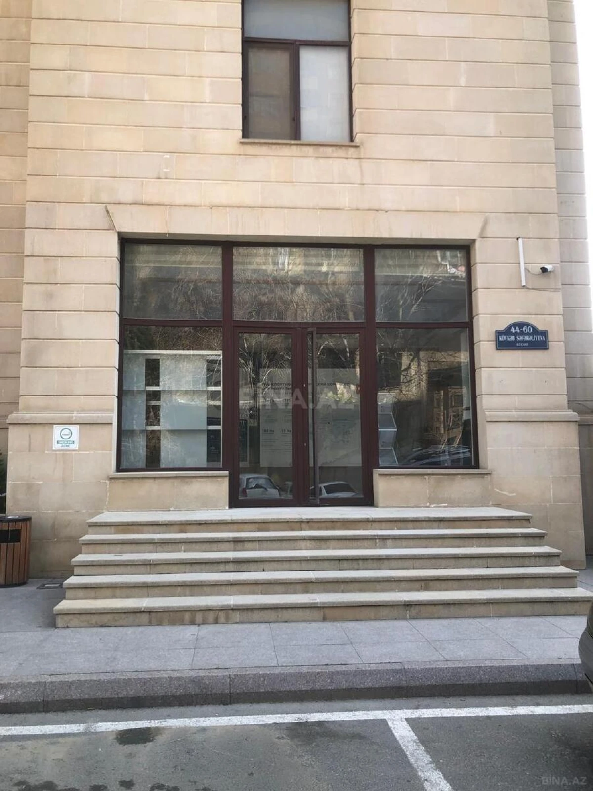 Kirayə verilir 7 otaqlı ofis 220 m²