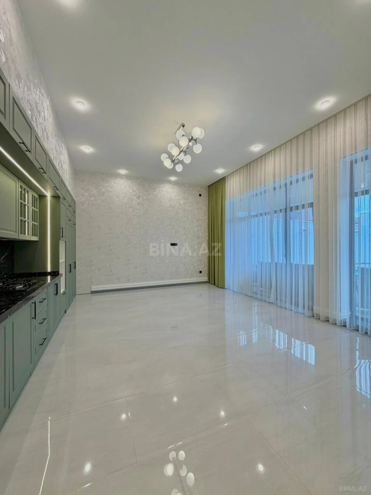 Satılır 4 otaqlı həyət evi 202 m²