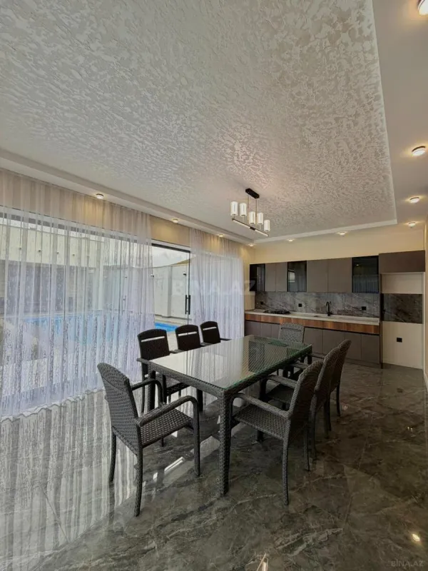 Satılır 4 otaqlı həyət evi 202 m²