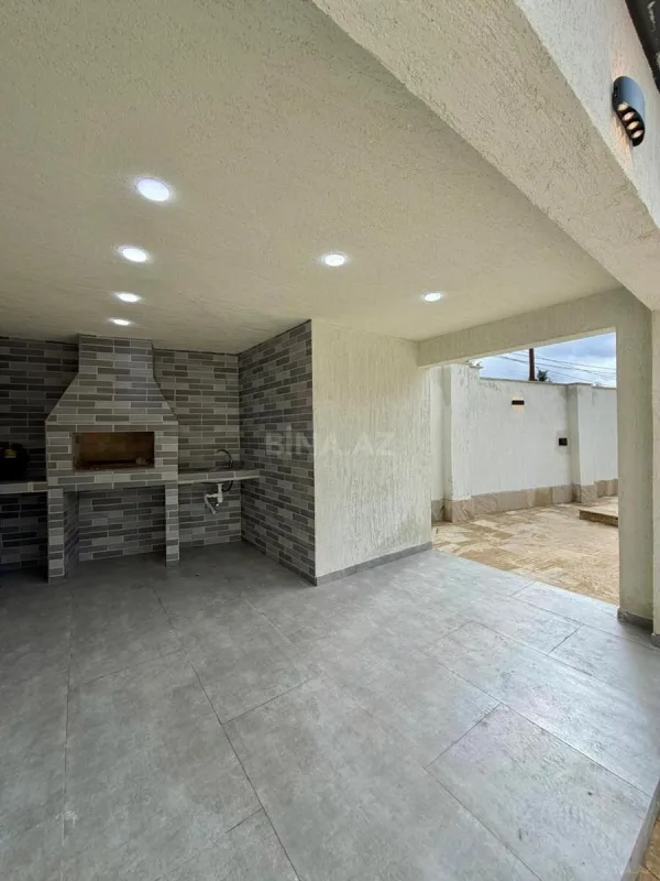 Satılır 4 otaqlı həyət evi 180 m²