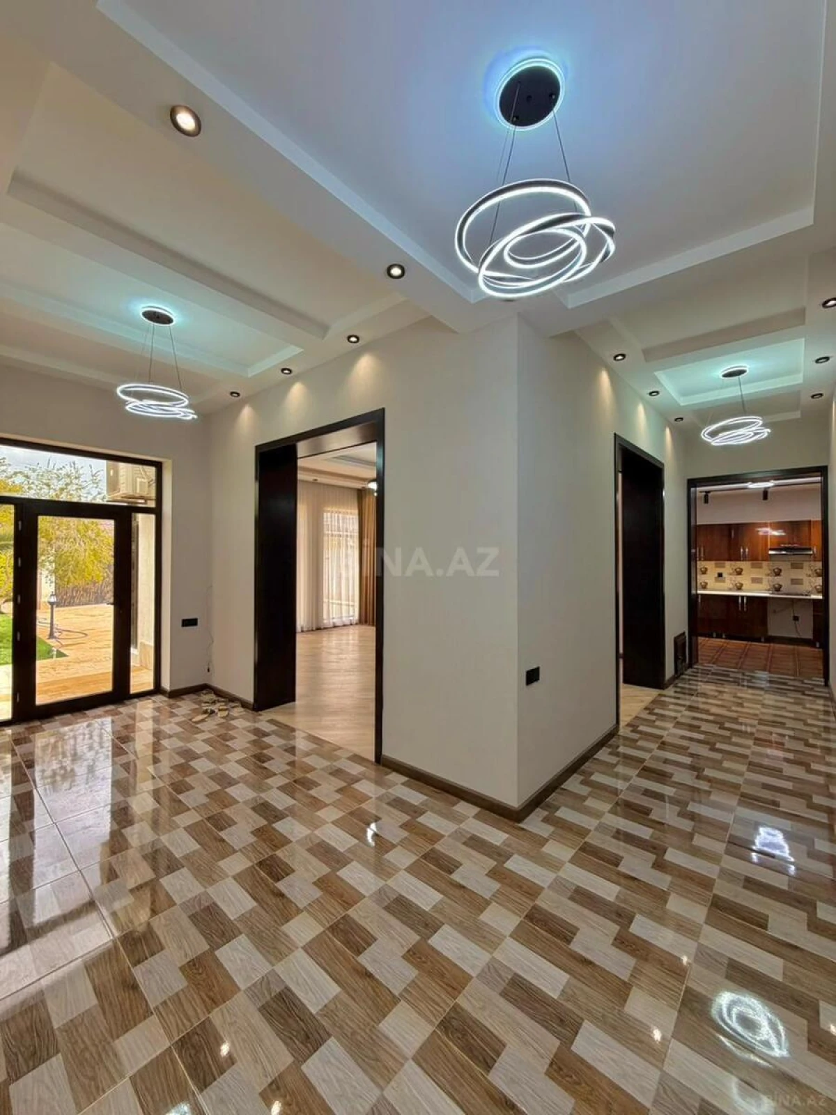 Satılır 4 otaqlı həyət evi 180 m²