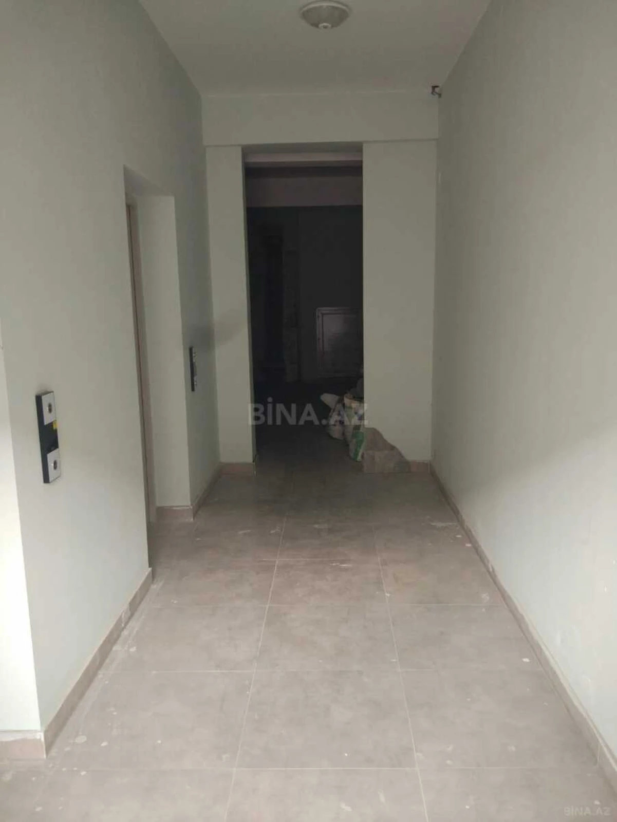 Satılır 2 otaqlı mənzil 72 m²