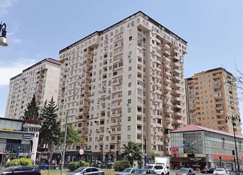 Satılır 3 otaqlı mənzil 75 m² — Bakı, Həzi Aslanov qəs. 3 otaq 75.00 m²