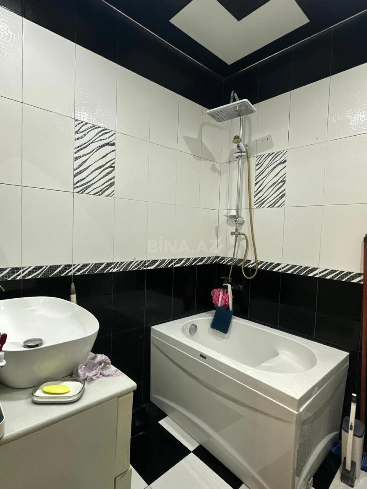 Satılır 3 otaqlı mənzil 75 m²