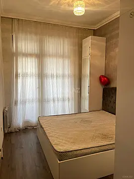 Kirayə verilir 2 otaqlı mənzil 60 m²