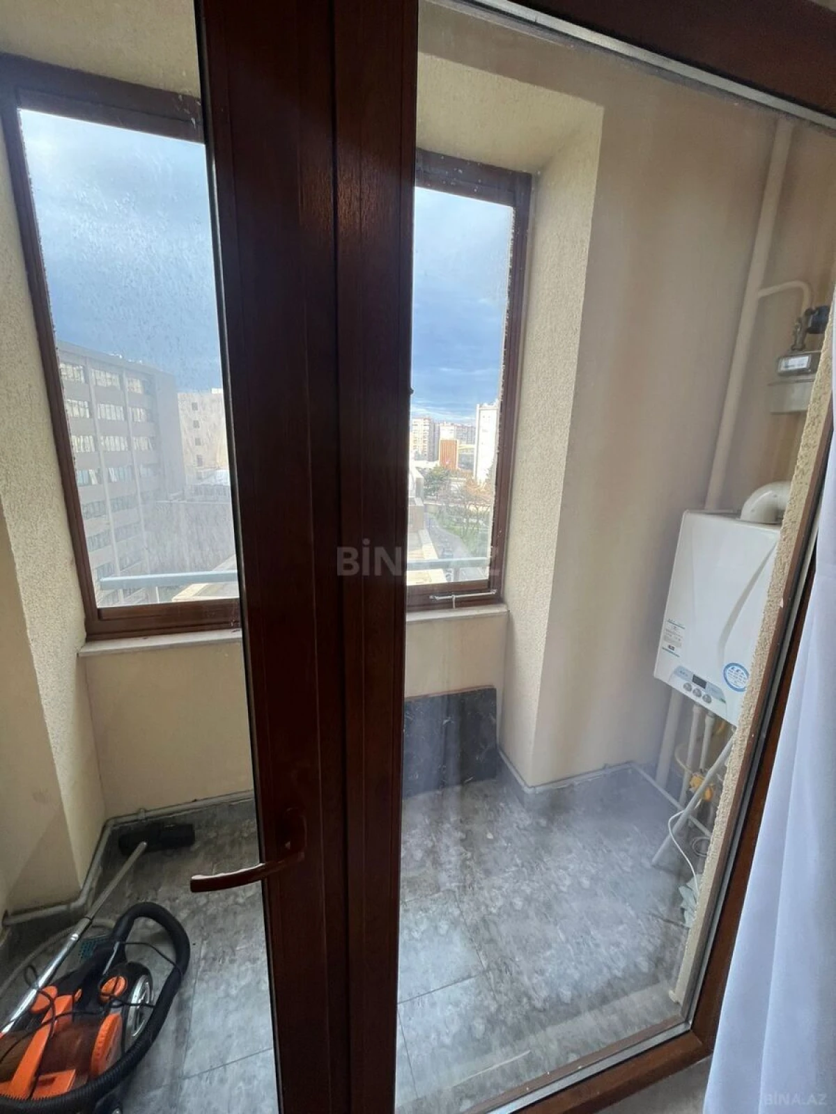 Kirayə verilir 2 otaqlı mənzil 60 m²