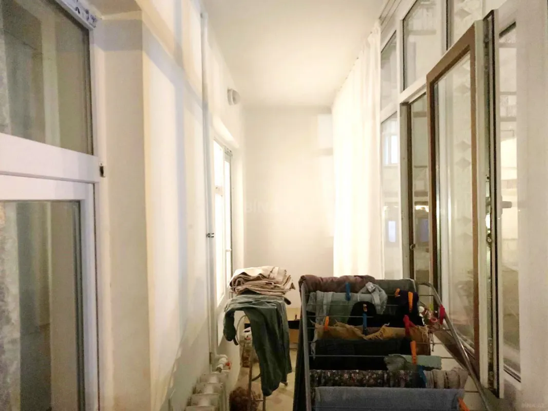 Satılır 4 otaqlı mənzil 115 m²