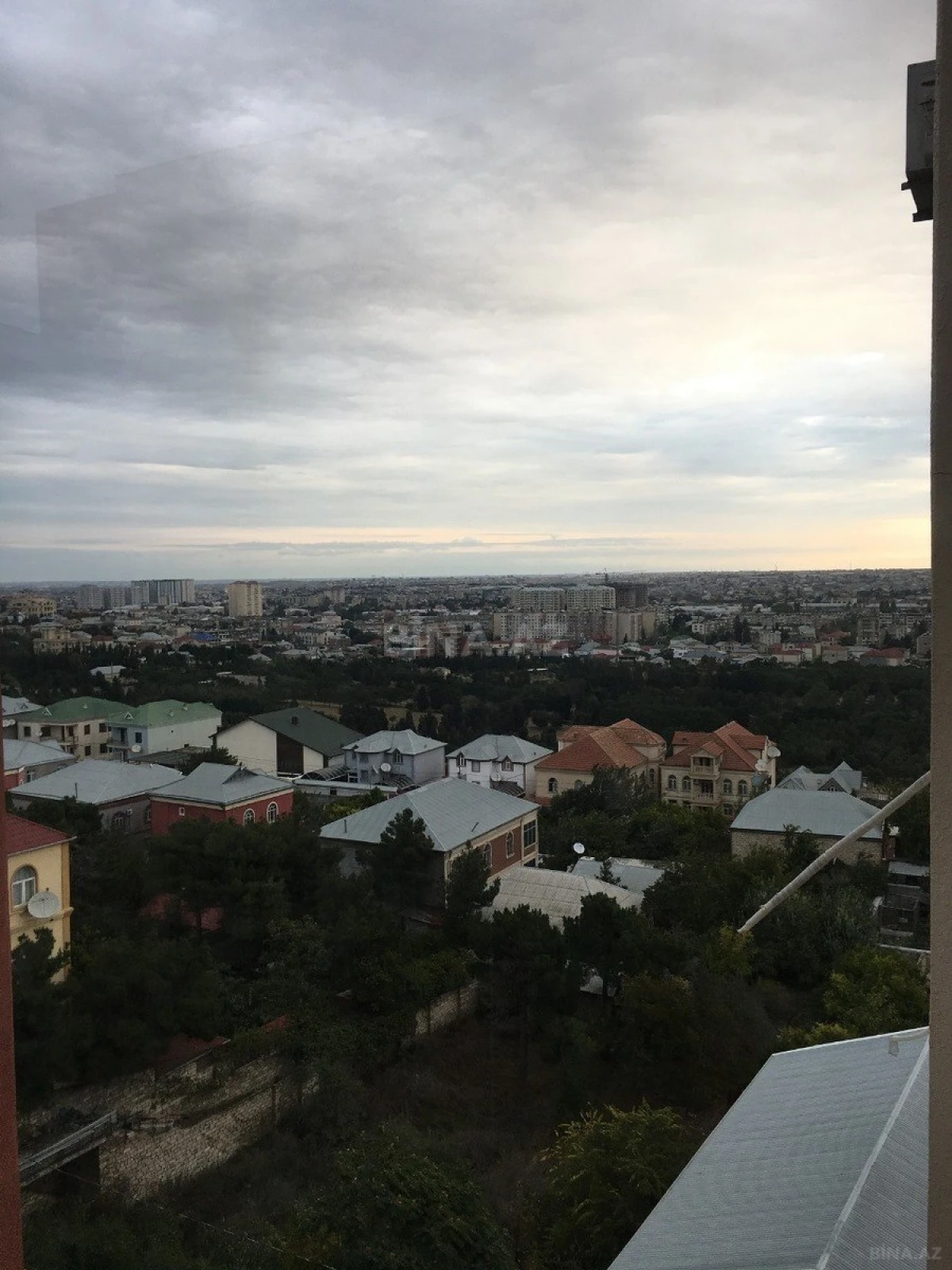 Satılır 2 otaqlı mənzil 86 m²