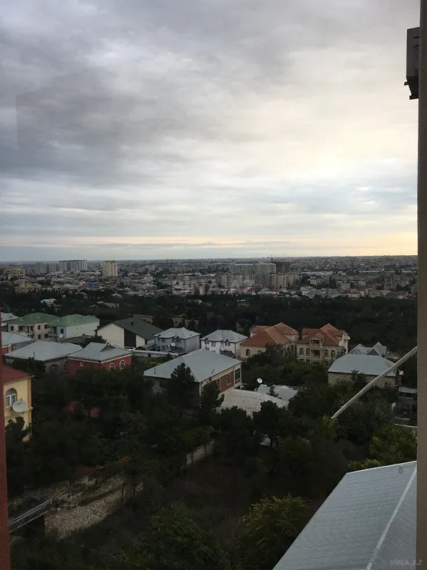 Satılır 2 otaqlı mənzil 86 m²