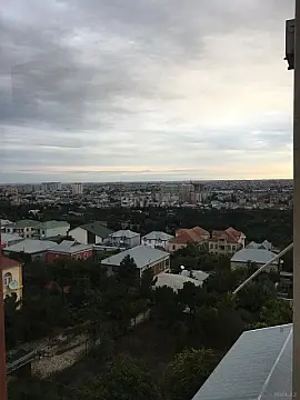 Satılır 2 otaqlı mənzil 86 m²