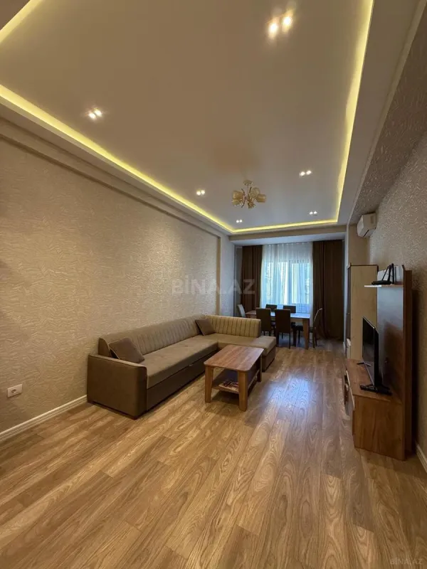 Kirayə verilir 2 otaqlı mənzil 75 m²
