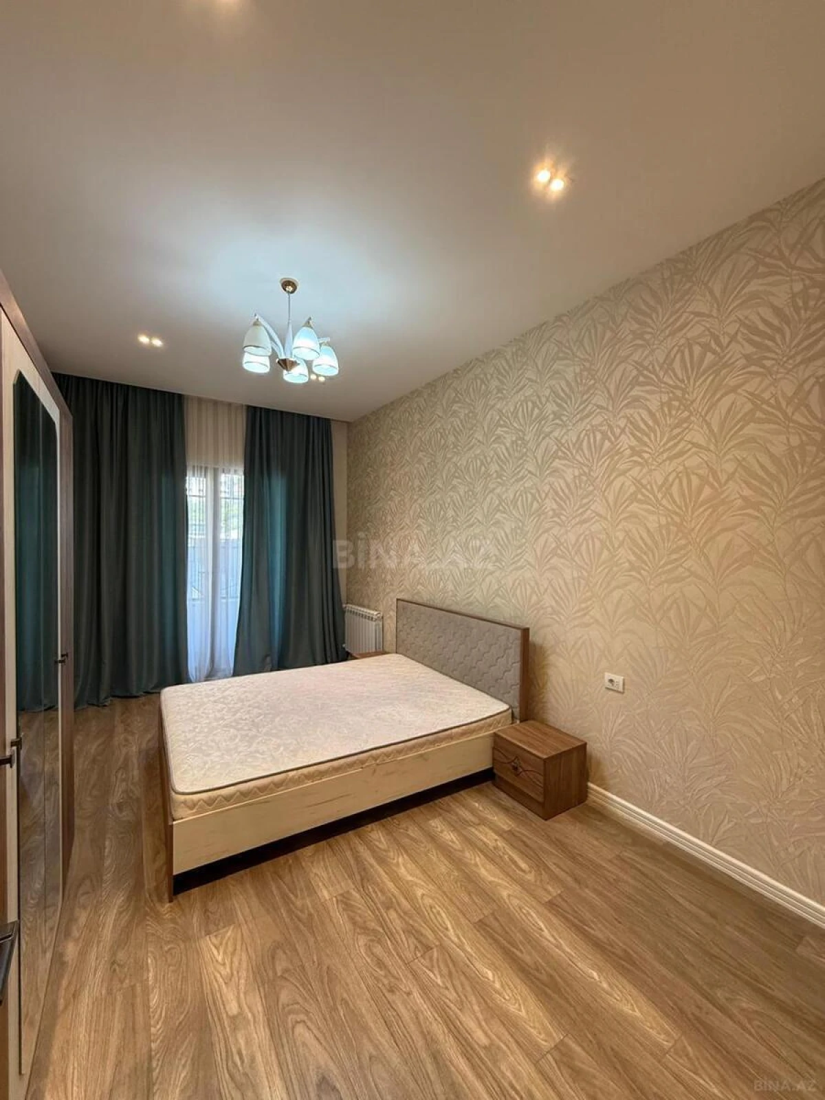 Kirayə verilir 2 otaqlı mənzil 75 m²