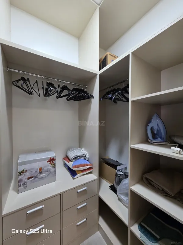 Kirayə verilir 2 otaqlı mənzil 90 m²