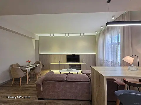 Kirayə verilir 2 otaqlı mənzil 90 m²