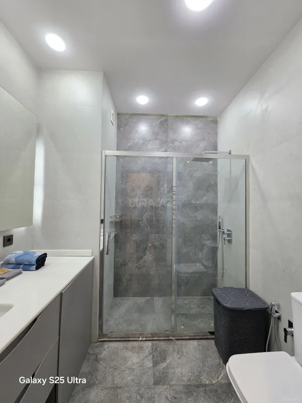 Kirayə verilir 2 otaqlı mənzil 90 m²