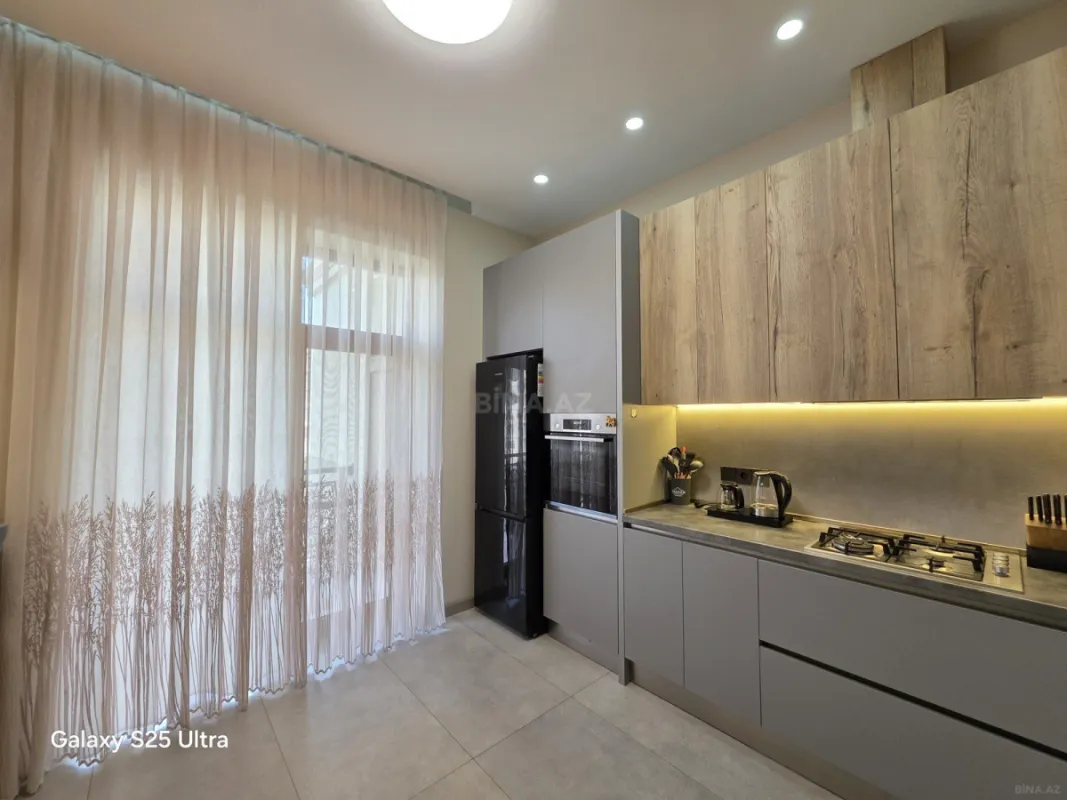 Kirayə verilir 2 otaqlı mənzil 90 m²