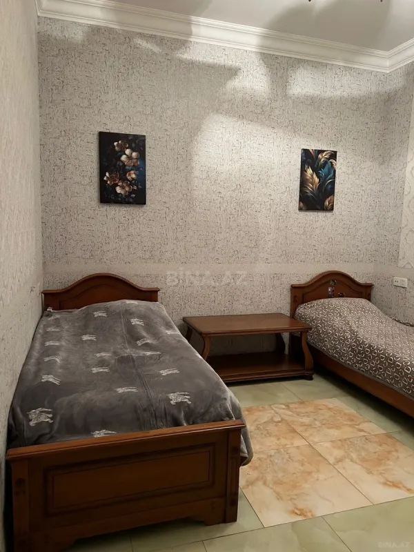 Kirayə verilir 9 otaqlı həyət evi 350 m²