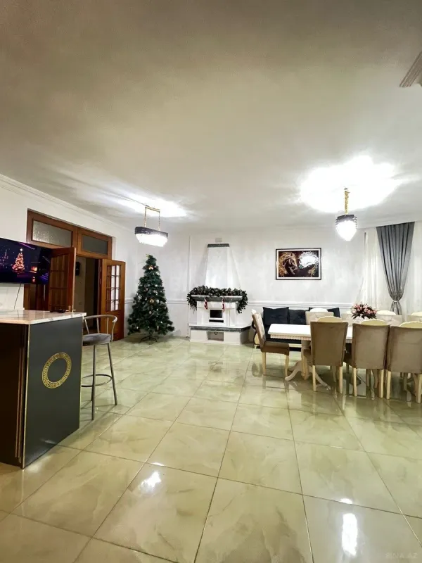Kirayə verilir 9 otaqlı həyət evi 350 m²