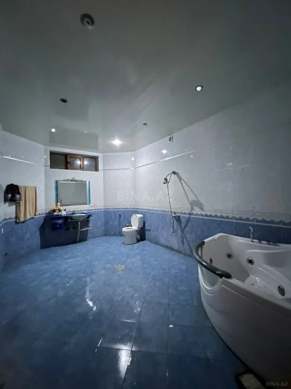 Kirayə verilir 9 otaqlı həyət evi 350 m²