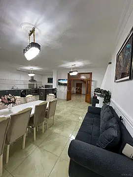 Kirayə verilir 9 otaqlı həyət evi 350 m²