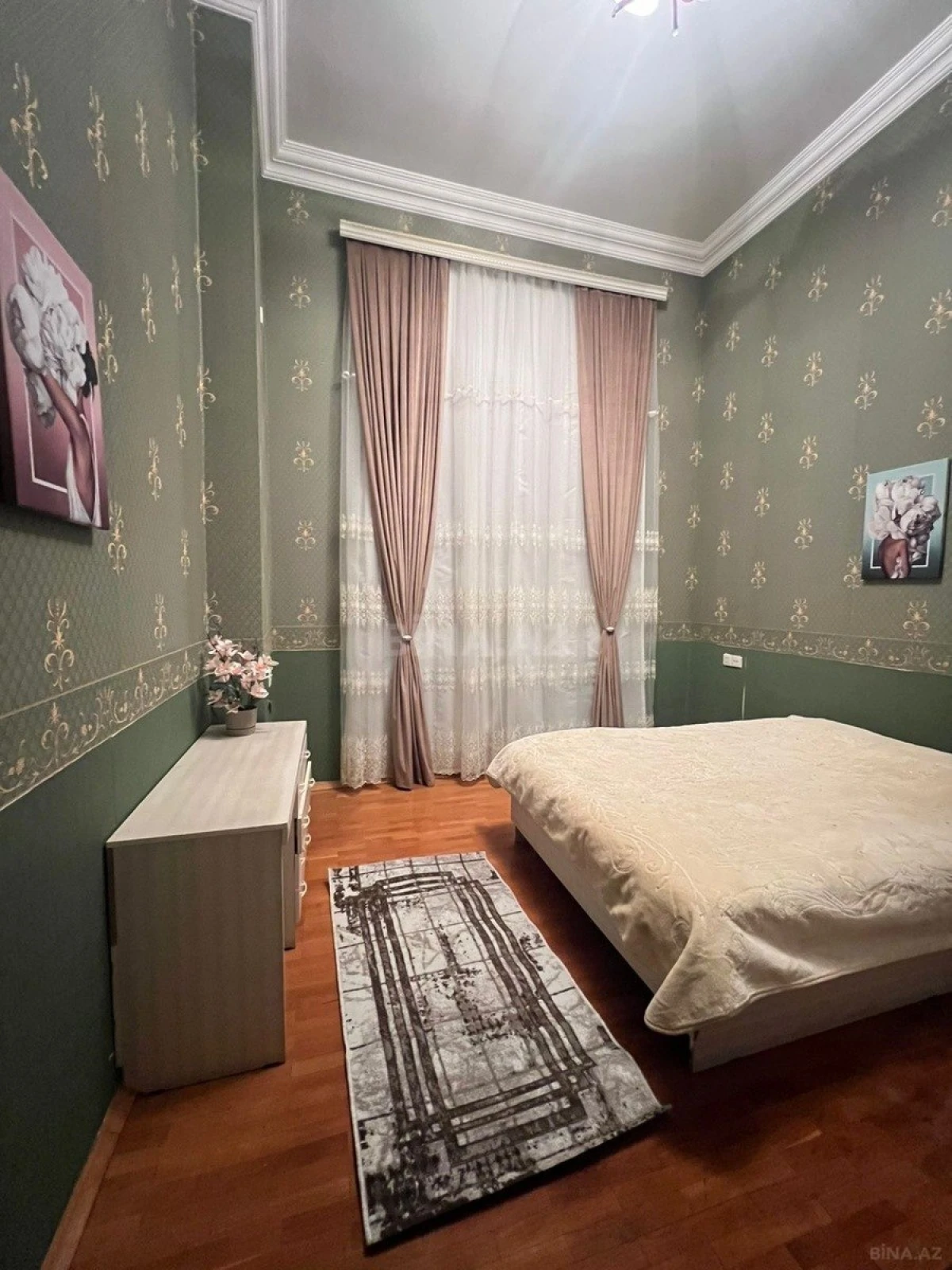 Kirayə verilir 9 otaqlı həyət evi 350 m²