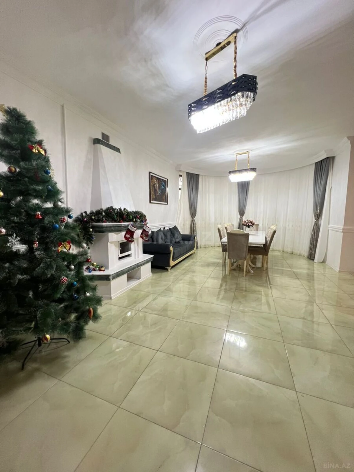 Kirayə verilir 9 otaqlı həyət evi 350 m²