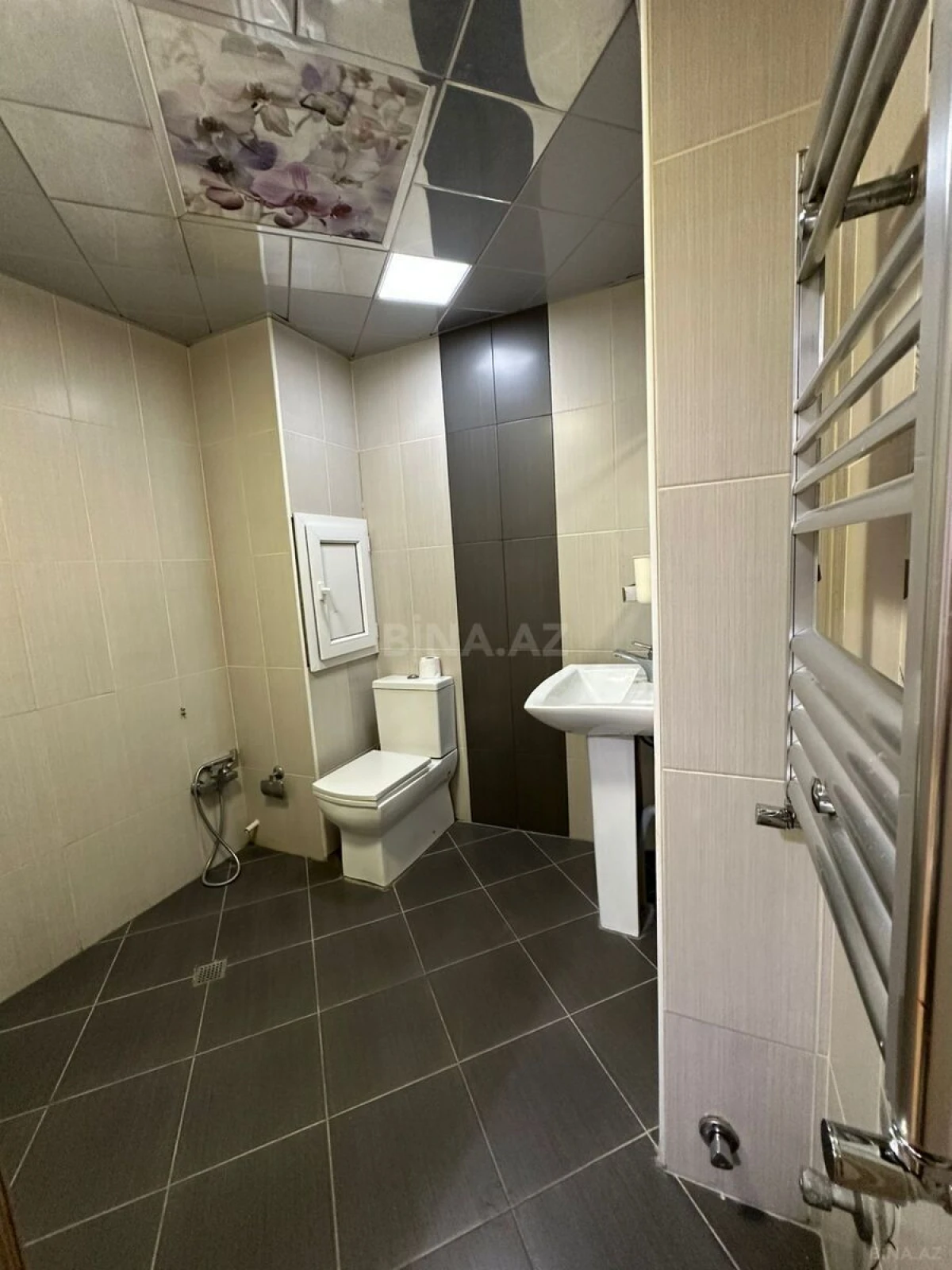 Kirayə verilir 2 otaqlı mənzil 50 m²