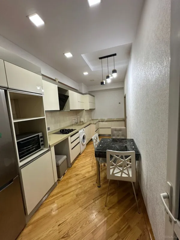 Kirayə verilir 2 otaqlı mənzil 50 m²