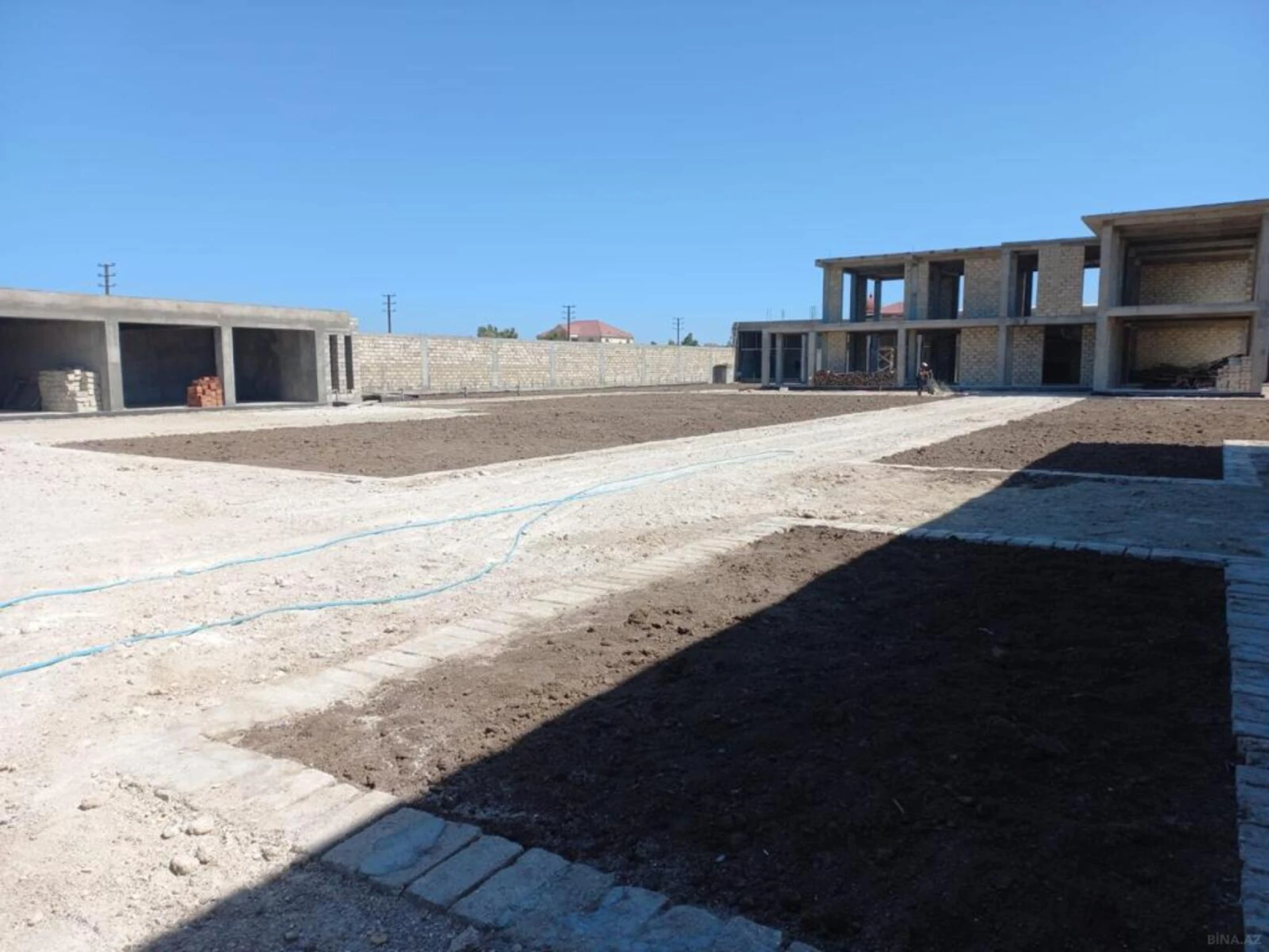 Satılır 10 otaqlı həyət evi 1200 m²