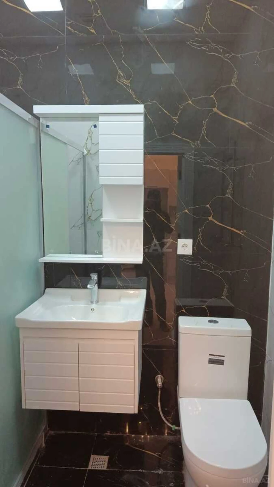 Satılır 2 otaqlı mənzil 53 m²